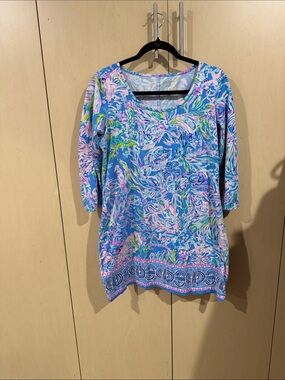 Lilly Pulitzer Blue Floral Scoop-Neck Tunic with Pink & Green Accents